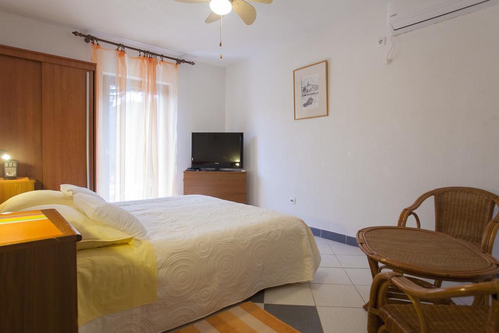 Apartments Matijasevic Đảo Korčula Ngoại thất bức ảnh